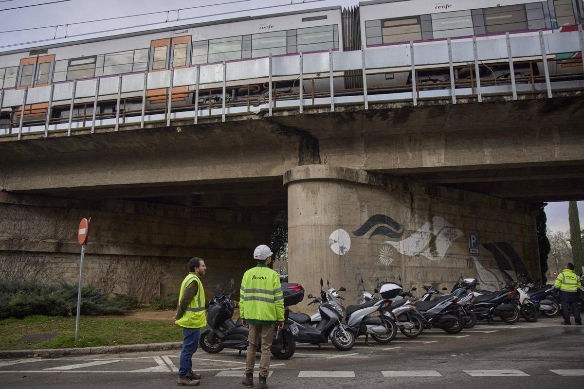 Les fotos de la revisió del viaducte de Girona per part d'Adif