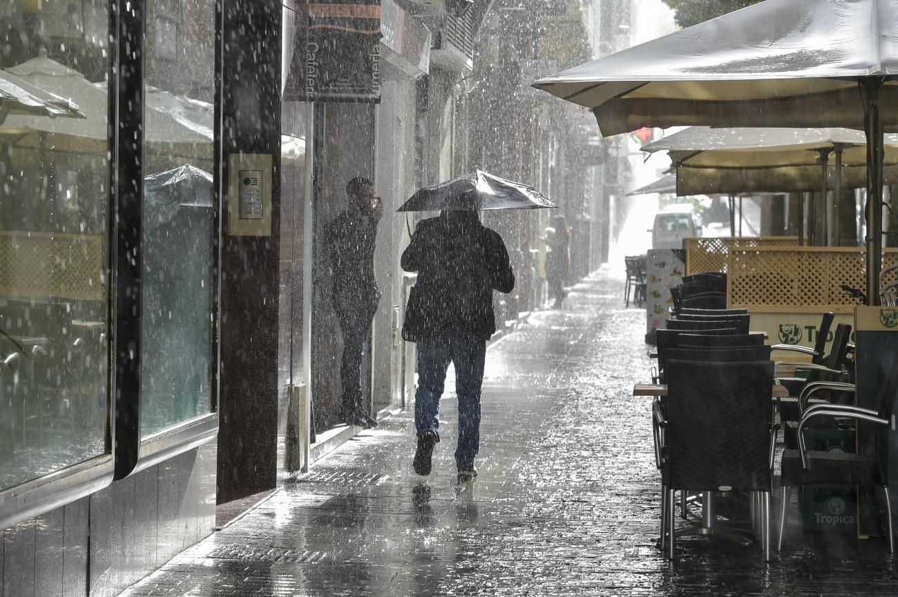 Lluvia en Triana (14/03/22)