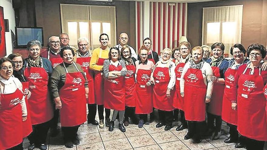 Celebrado el segundo taller de cocina grupal para mayores de el carpio