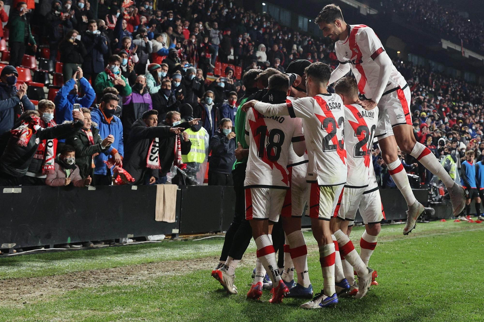 Esperpéntico Mallorca en Vallecas (3-1)