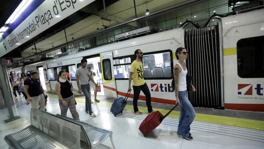 Los usuarios del metro han aumentado.