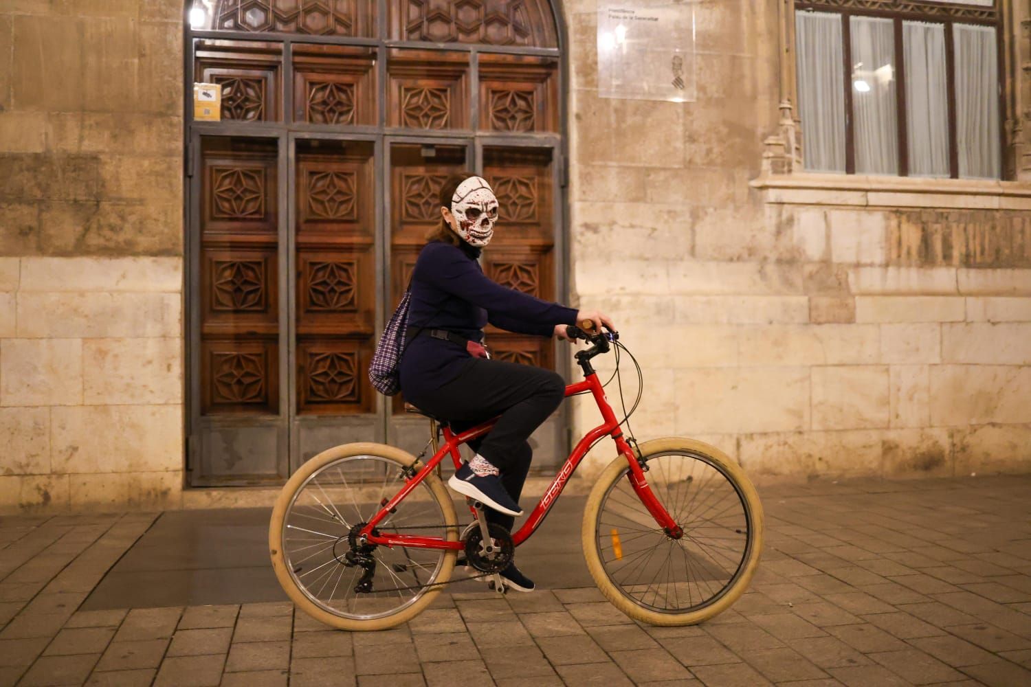 València se disfraza para celebrar Halloween