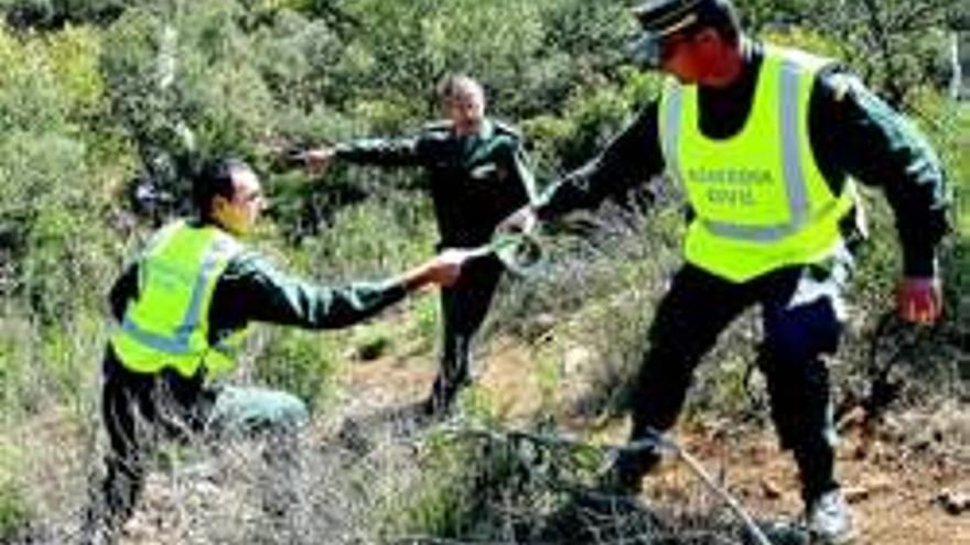 Mueren al caer su avioneta, que iba cargada de hachís