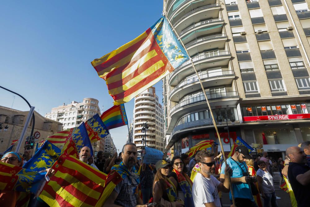 Manifestación 9 d'Octubre Valencia: tensión y altercados