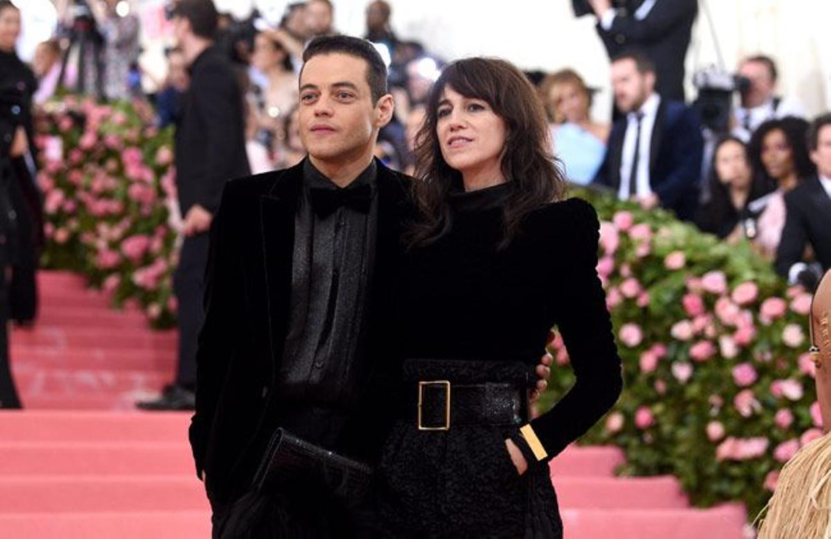 Rami Malek y Charlotte Gainsbourg en la Gala MET 2019