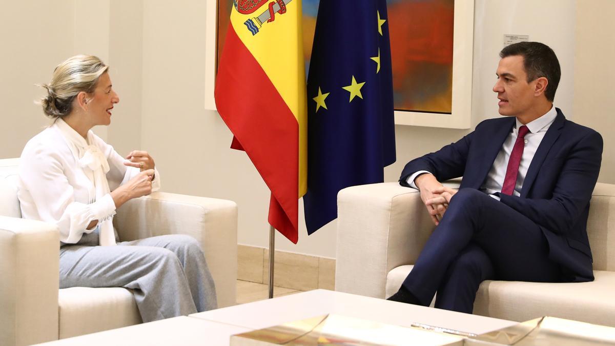 Sánchez y Díaz reunidos en Moncloa tras acordar el nuevo paquete anticrisis