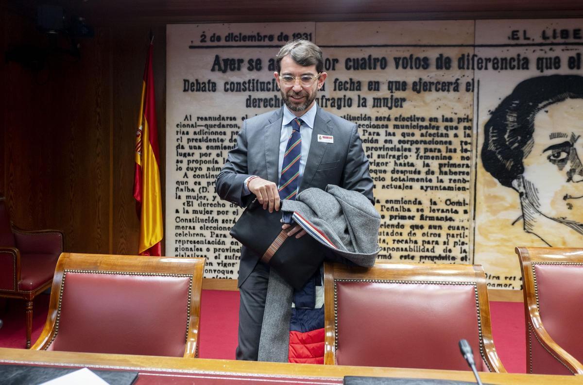Antonio Olivera en su comparecencia en el Senado.