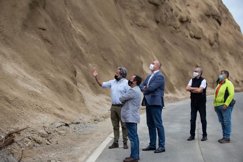 Visita a las obras del talud de Almáciga