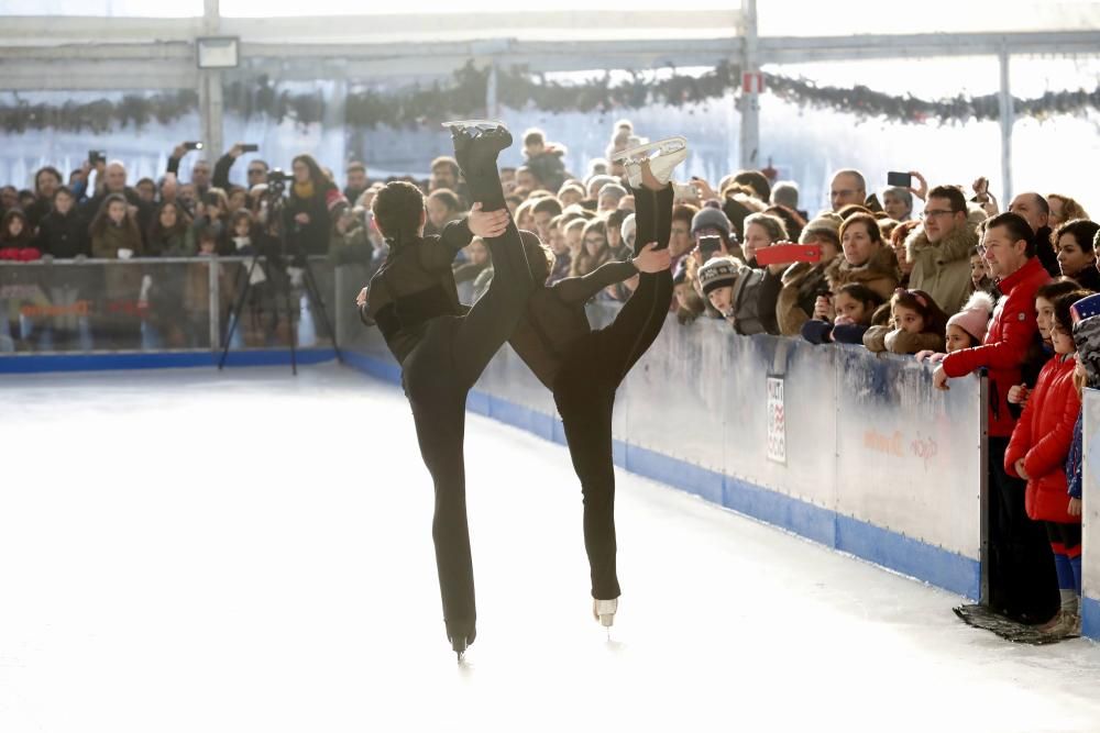 Exhibición de patinaje sobre hielo