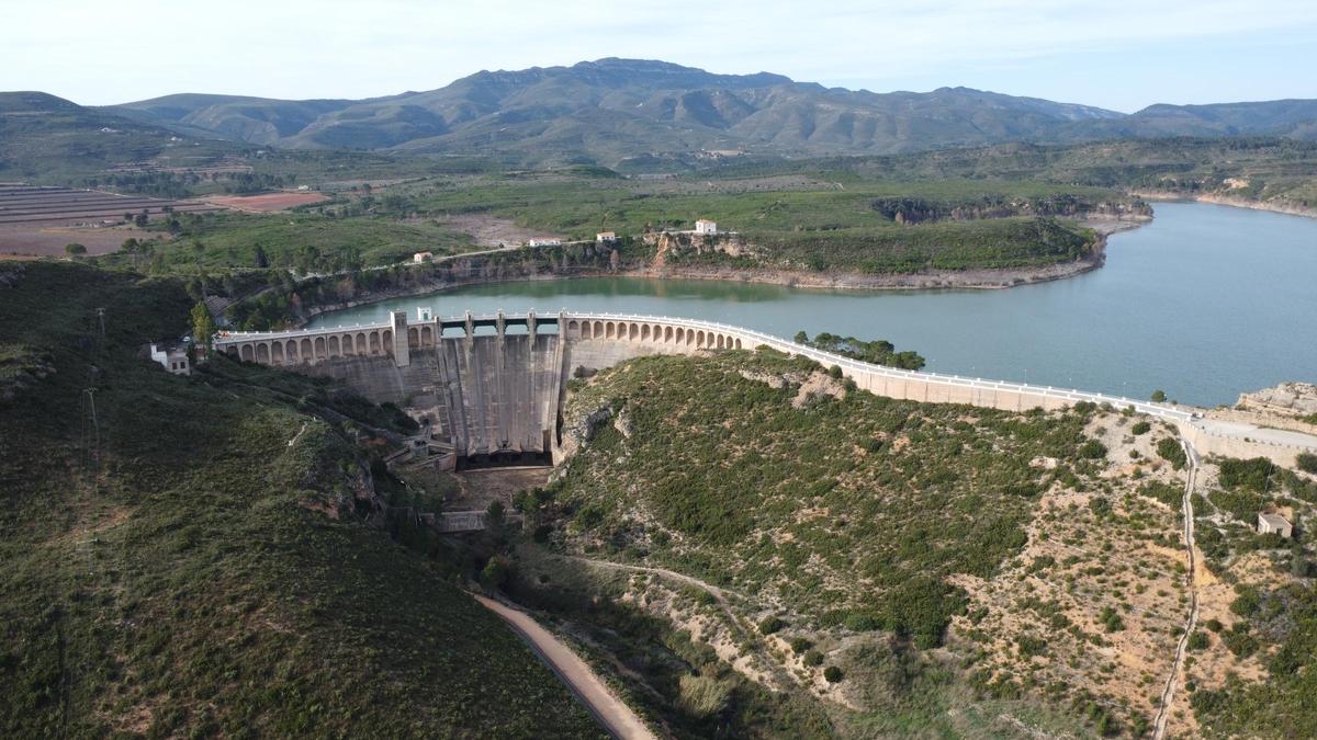 Panorámica del embalse de Forata, en 2023.