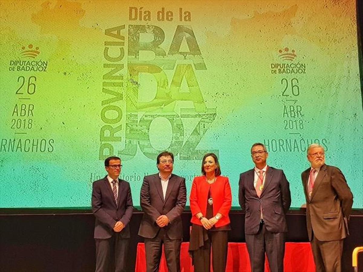 Ibarra, Cabezas y Naranjo reciben la Medalla de Oro del Día de la Provincia de Badajoz