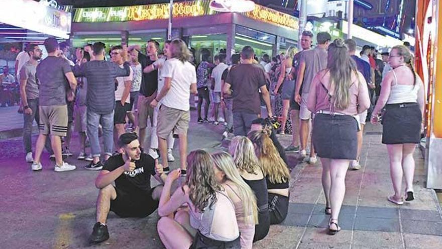 En Magaluf, habrá cuatro zonas comunes para que los ´tiqueteros´ puedan promocionar locales de la zona.