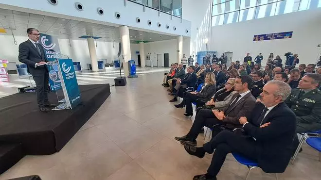 Vídeo: El aeropuerto de Castellón inaugura una nueva etapa con la presentación de Justo Vellón como director general