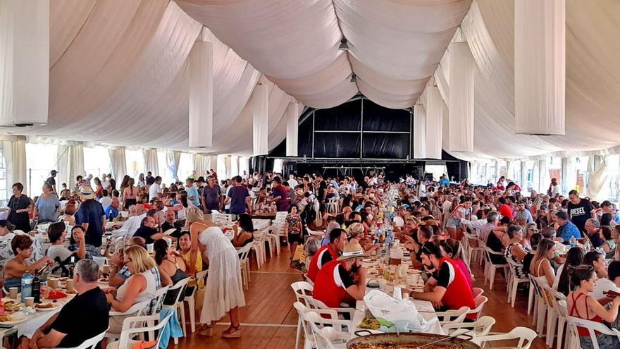 Vinaròs inicia hoy unas fiestas que se prolongarán hasta el próximo 2 de julio con una amplia variedad de actos.  | FLORES