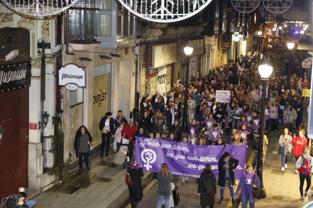 25N: Manifestación en Gijón contra la violencia de género