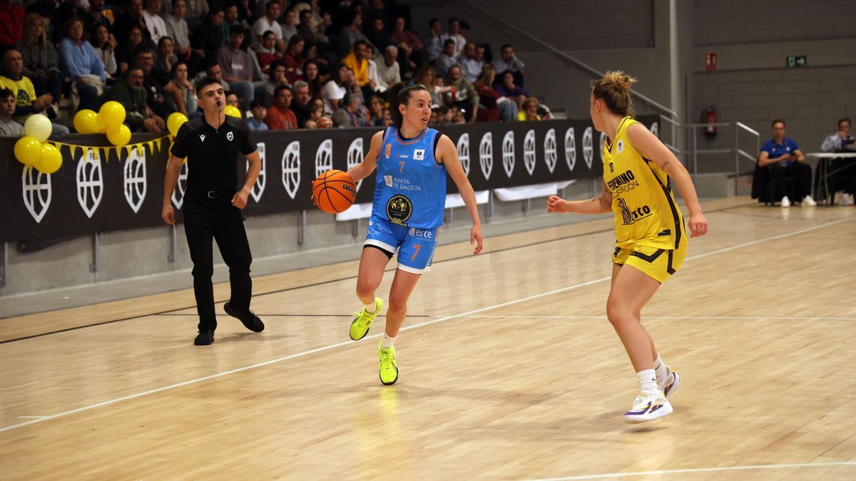 Blanca Manivesa durante la fase de ascenso en el pabellón Sara Gómez.