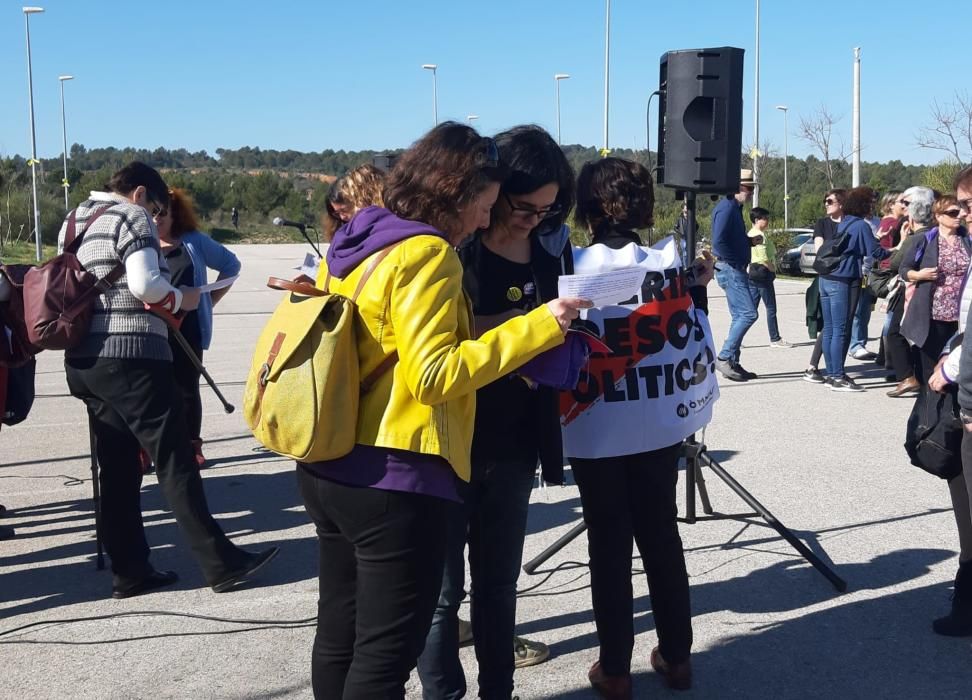 Cap Dona en l''Oblit, a la presó de Figueres.