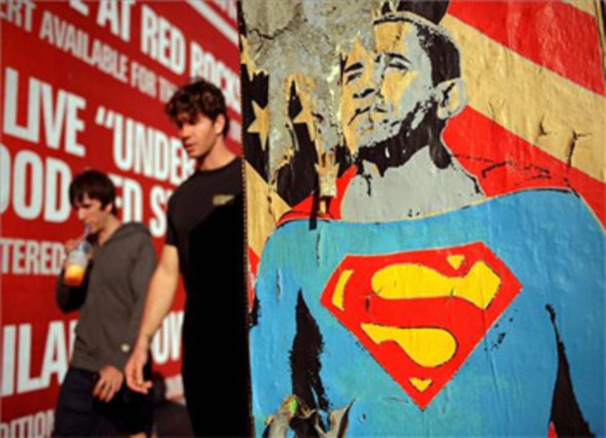 Un pòster de Barack Obama disfressat de Superman a Los Angeles. Un pòster de Barack Obama disfressat de Superman a Los Angeles.