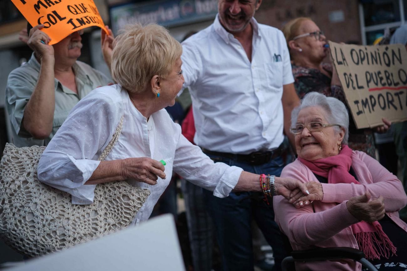 Movilización de los vecinos de San Sebastián contra el cambio de nombre de la avenida