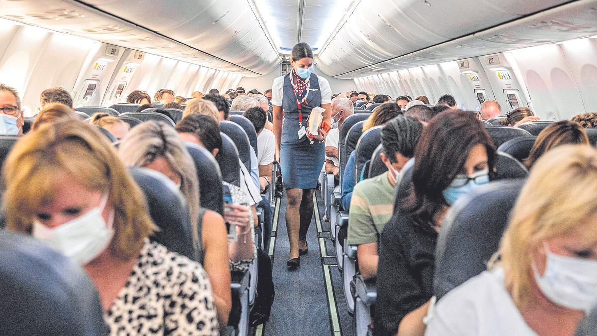Maskenpflicht im Flugzeug während der Pandemie