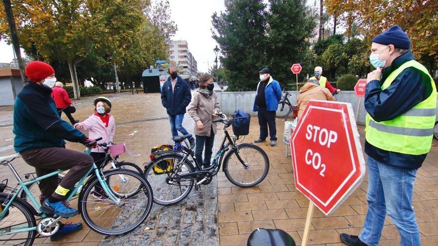 En bici contra la contaminación y el cambio climático