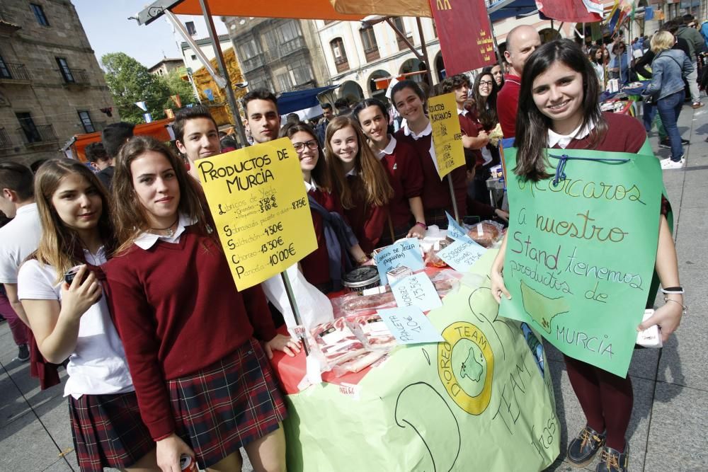 Mercado de cooperativas y asociaciones en Avilés