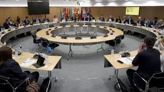 Economía lanza el Plan ICEX frente a los aranceles en medio de críticas de las comunidades del PP