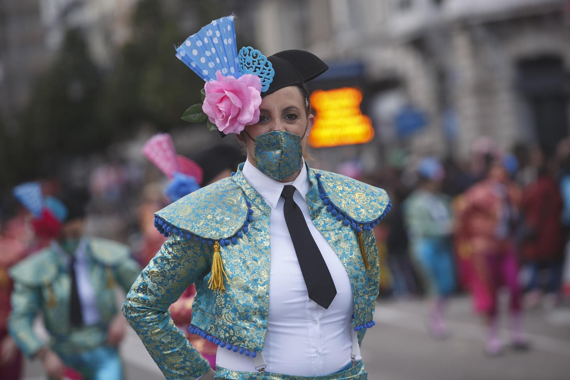 Galería de fotos: Así fue el gran desfile del carnaval en Oviedo