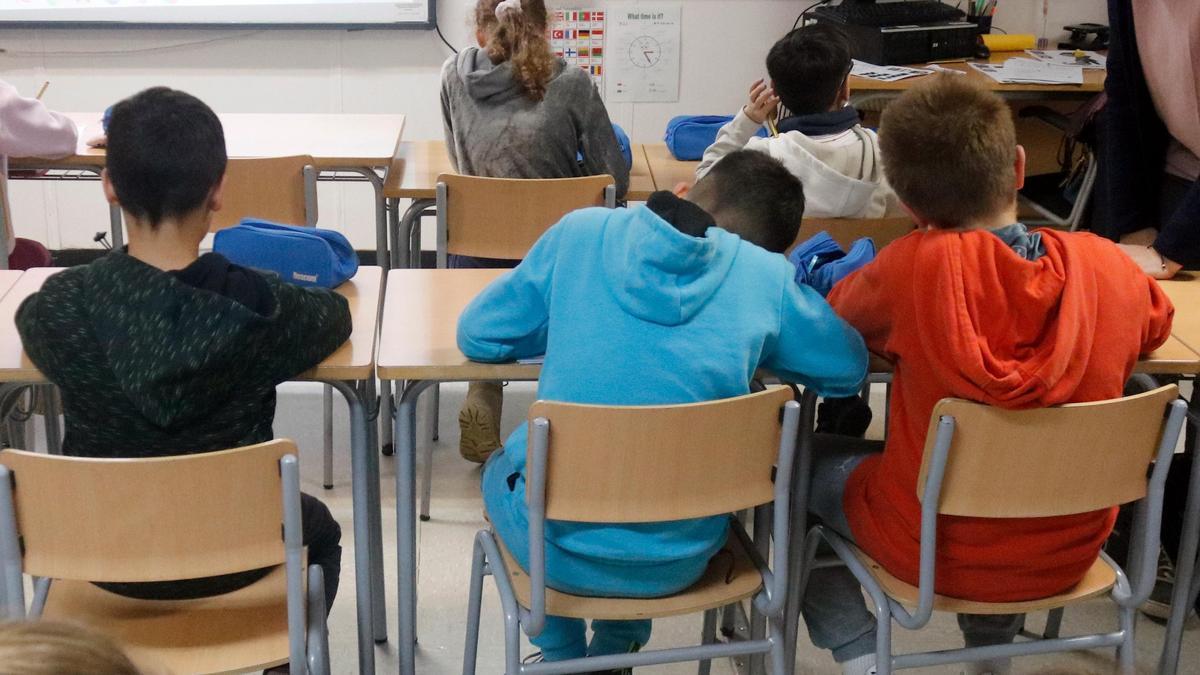 Alumnes en una escola de les comarques gironines