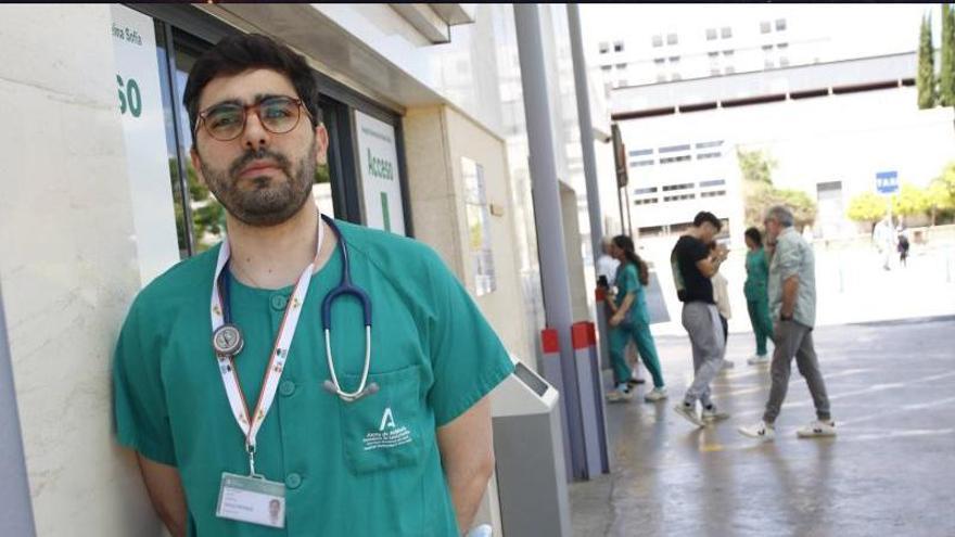 Álex López, médico de Urgencias del hospital Reina Sofía de Córdoba