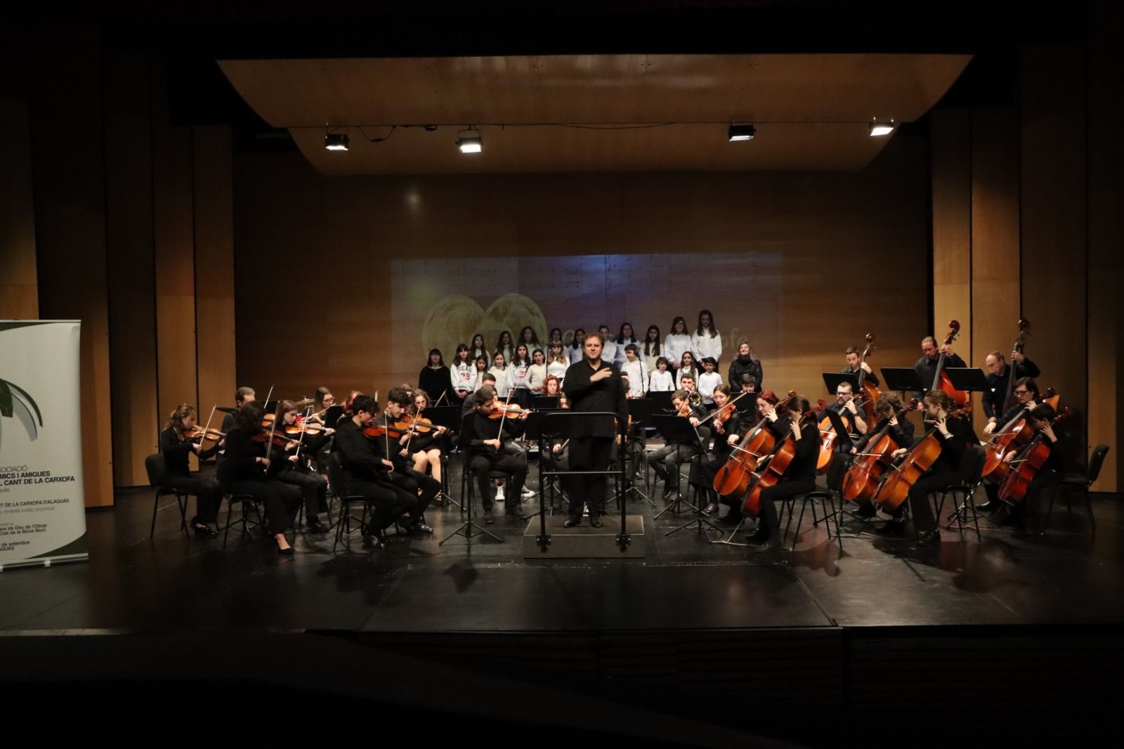 Acto de homenaje a los ángeles a lo largo de la historia.