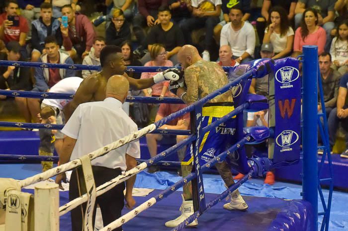 Velada de boxeo en La Gallera