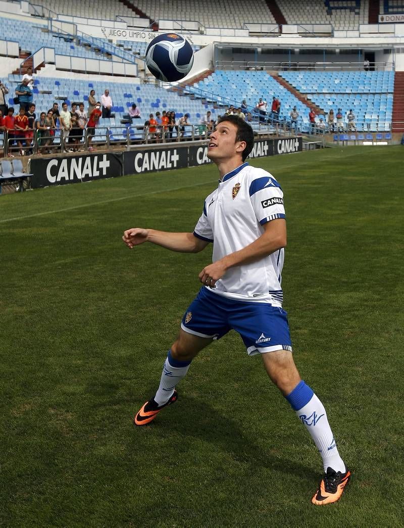 Fotogalería: Presentación de Ángelo Henríquez