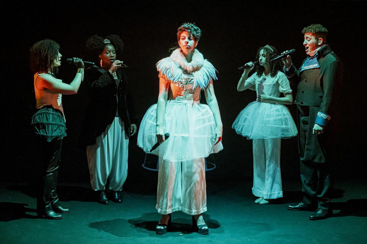 Berklee invita al público a descubrir nuevas intersecciones entre la música y otras disciplinas artísticas.