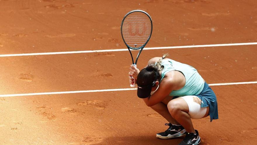 Jessica Bouzas se desmorona ante Shnaider y se despide de Madrid en segunda ronda