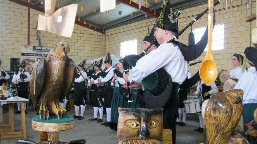 La banda &quot;As Portelas&quot; de Lubián, en el encuentro del año pasado. F.