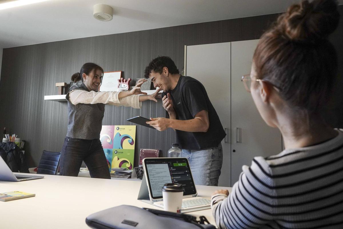 Assaig del text de l'espectacle familiar 'El meu primer Nadal al Kursaal', aquest diumenge a Manresa