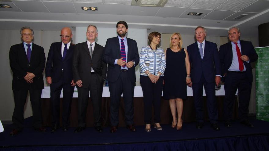 Tomás Fuertes, Juan Hernández, Juan Corona, Fernando López Miras, Rosa Peñalver, Marian Cascales, Clemente González y Raúl Bastida.