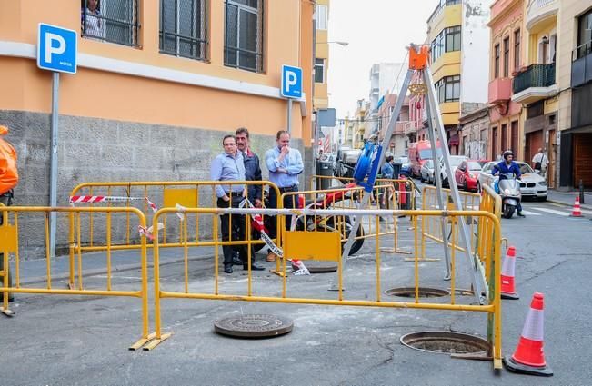 Efectivos de los Bomberos de Las Palmas de Gran ...