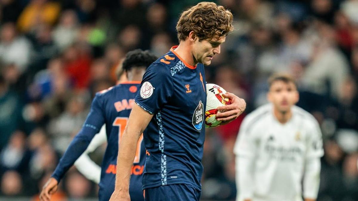 Marcos Alonso asumió la pena máxima que mandaba la eliminatoria de octavos de la Copa a la prórroga ante el Real Madrid