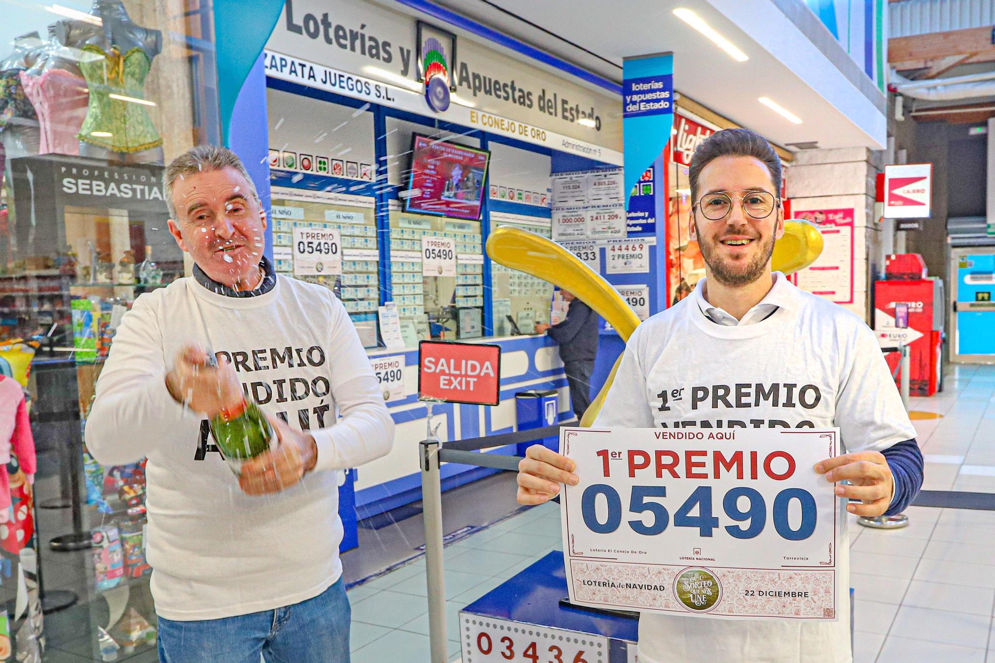 Así celebran en "El conejo de oro" el Gordo en Torrevieja