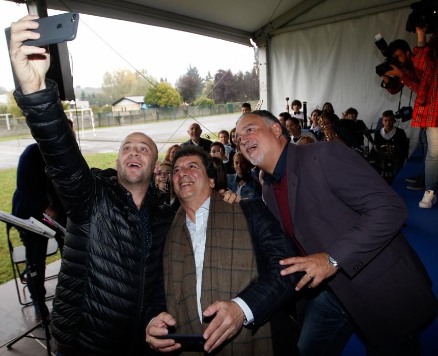 Les Luthiers visitan el colegio Condado de Noreña