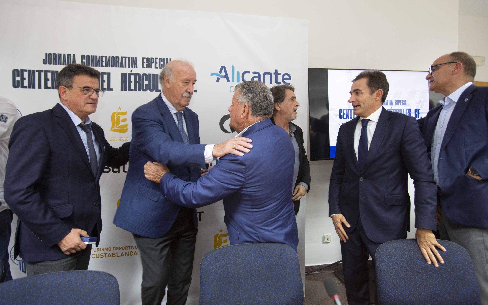 Vicente del Bosque participa en una jornada conmemorativa del Centenario del Hércules