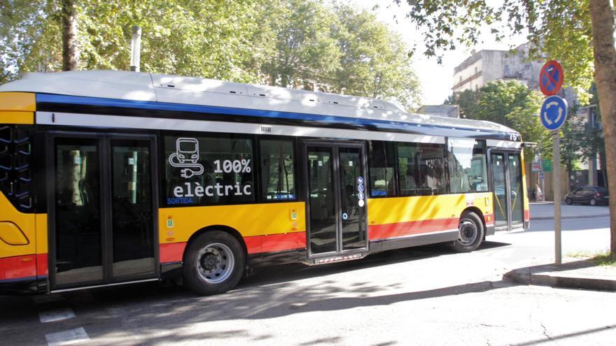 Comencen a circular els primers busos elèctrics de la flota municipal de Girona