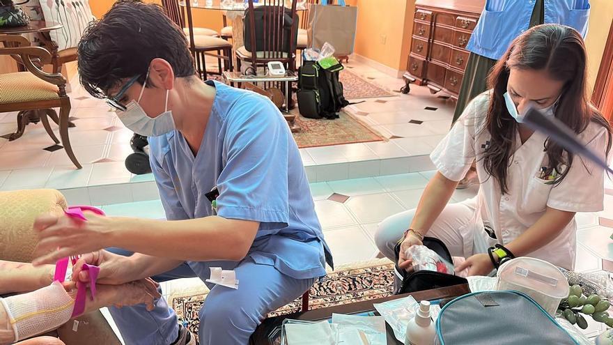 El Hospital Doctor Negrín supera las 7.000 visitas a domicilio en solo seis meses