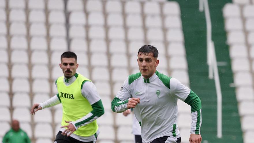 El Córdoba CF frena por el temporal, pero sigue mirando al 'playoff': a dos puntos tras la jornada 25