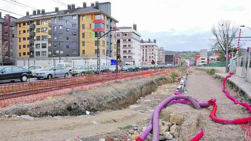 Las obras del soterramiento de Feve en Langreo, a la altura de la recta de Valnalón.