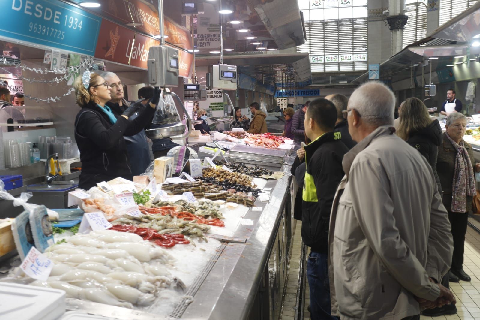 València, a rebosar con las compras de última hora