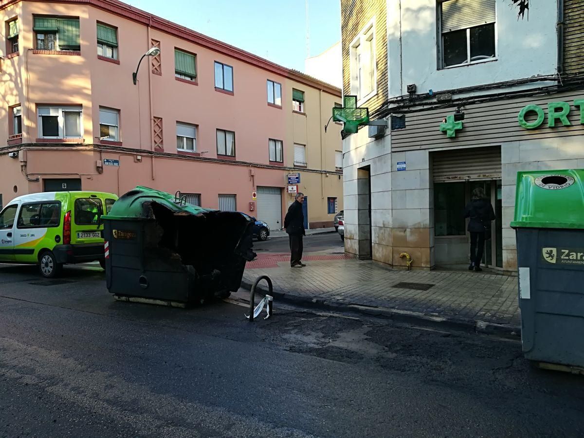 Quema de contenedores en El Arrabal