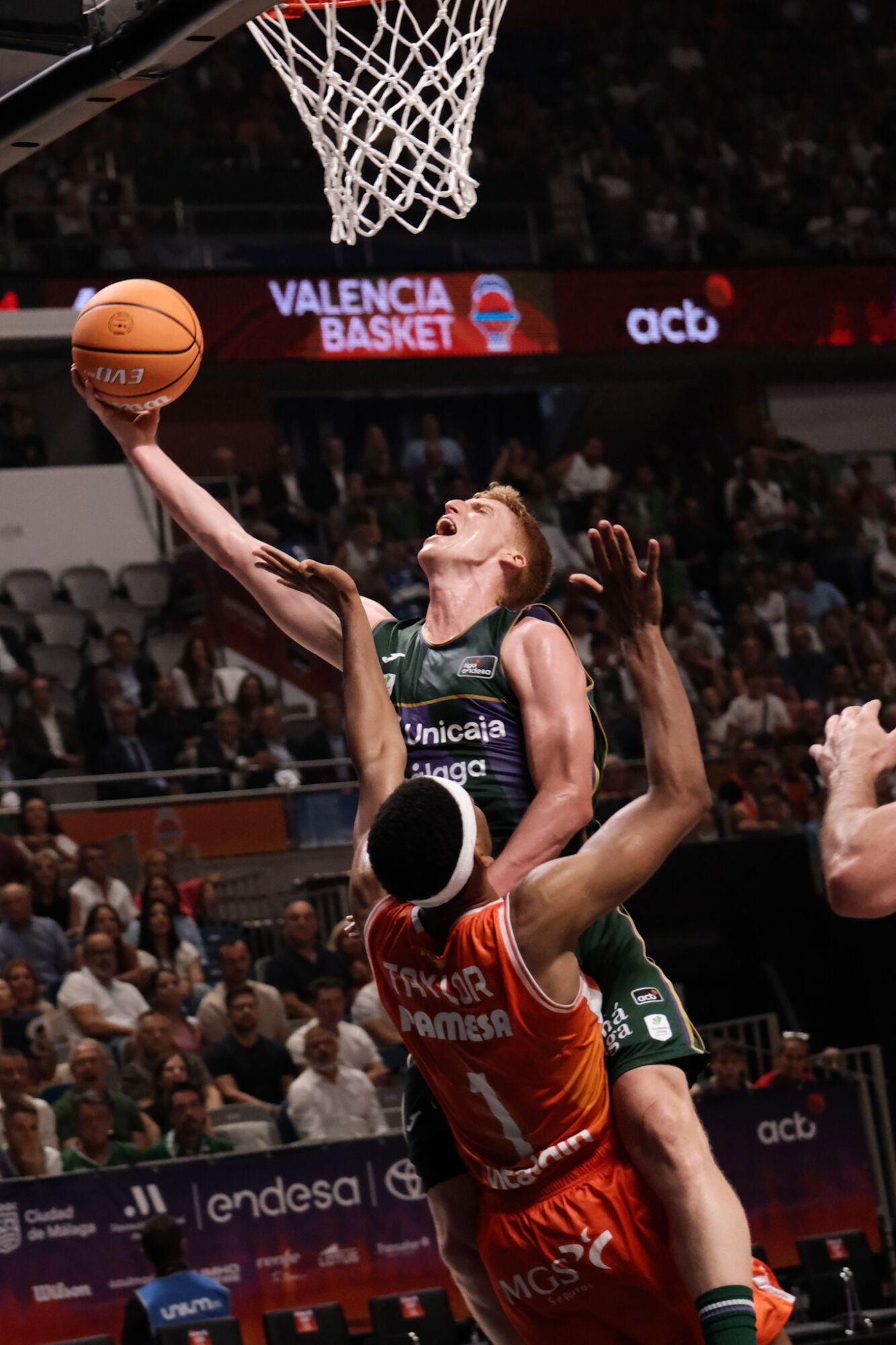 Unicaja - Valencia Basket en el Supercopa de Baloncesto 2025.